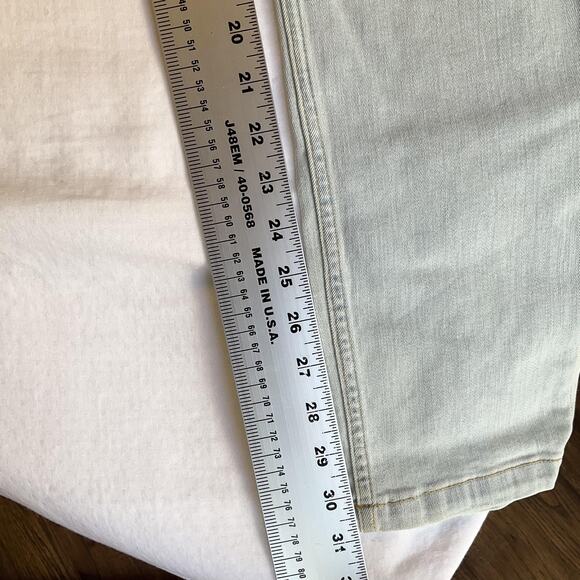 BDG Men Jeans 34X32 Light Blue Denim Skinny Distressed 32" Inseam Mid Rise NWT - Picture 6 of 10